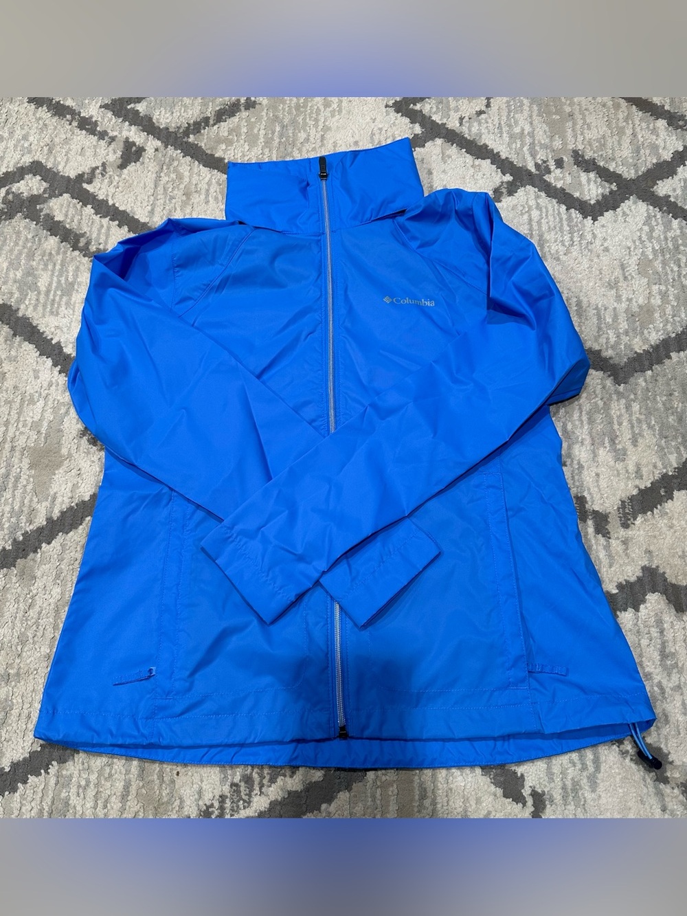 Columbia women's lightweight rain jacket Size L
